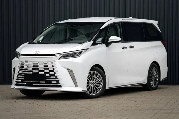 Lexus LM 350H 2026 chauffeur car hire dubai